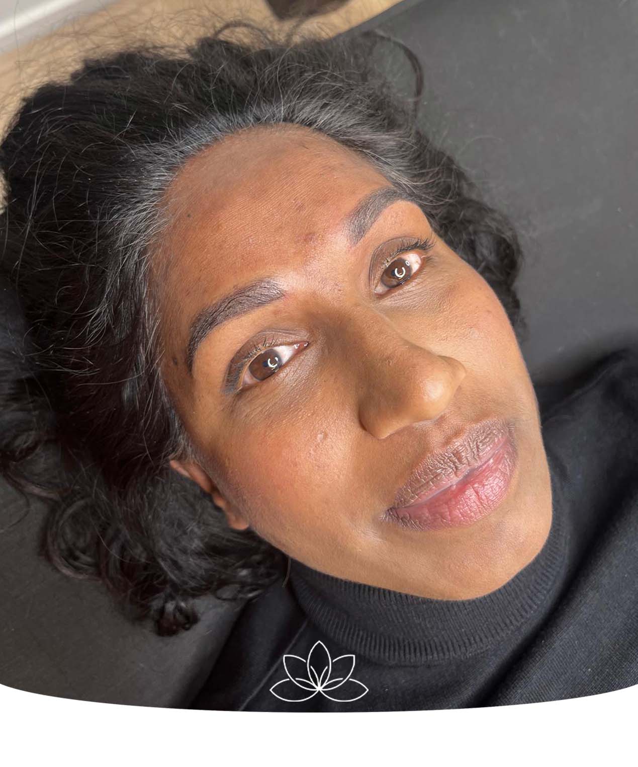 PMU wenkbrauw behandeling door specialist